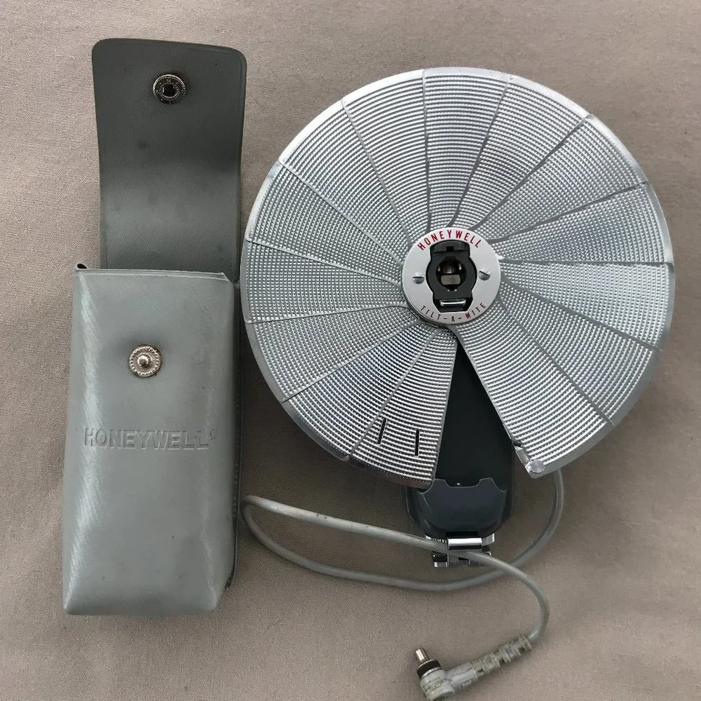 Honeywell Tilt-A-Mite Fan Fold Reflector Flash Attachment Flash